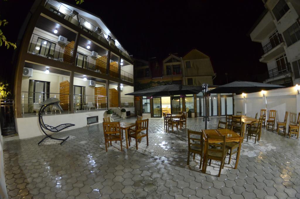 Razvan Holiday Costinesti Esterno foto