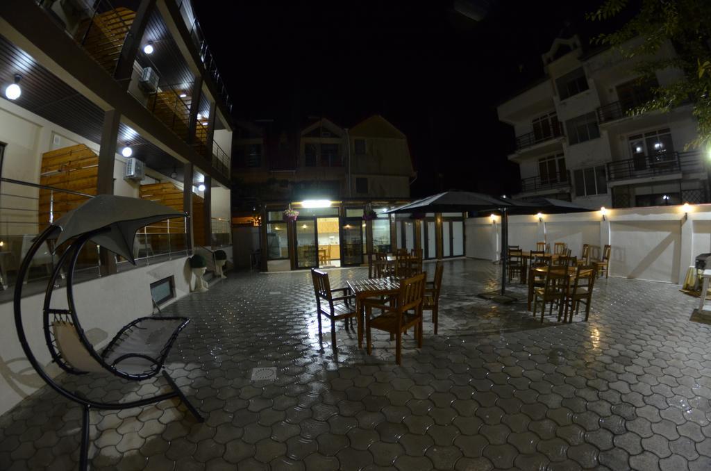 Razvan Holiday Costinesti Esterno foto