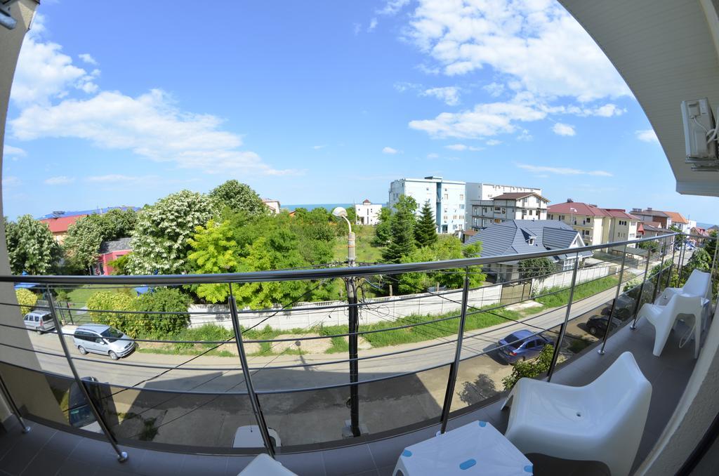 Razvan Holiday Costinesti Esterno foto